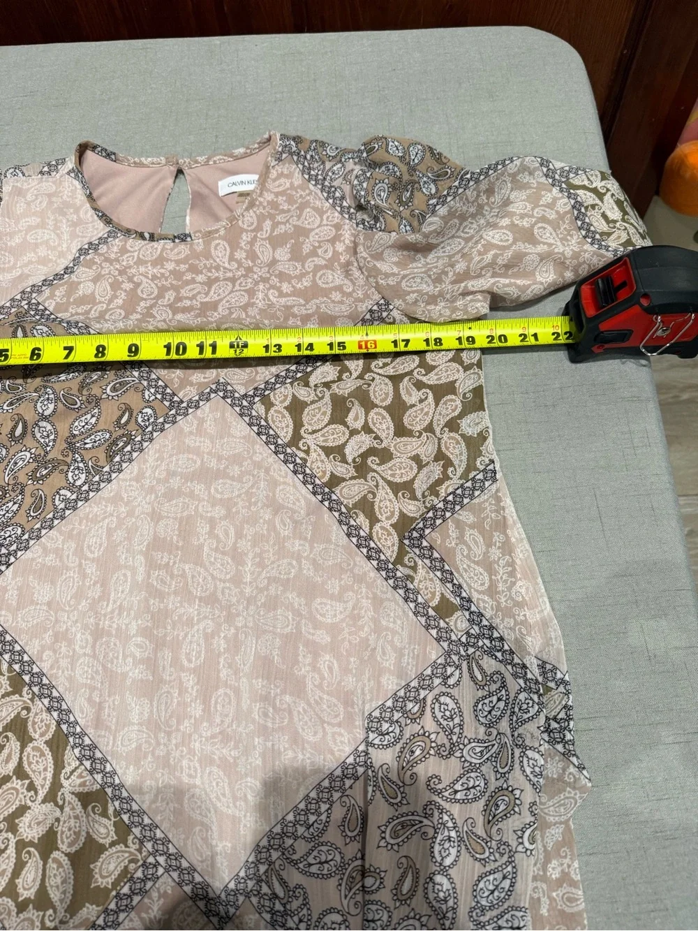 Calvin Klein Paisley Shift Dress Womens Size 8 Chiffon Crinkle 3/4 Sleeve (G-9)